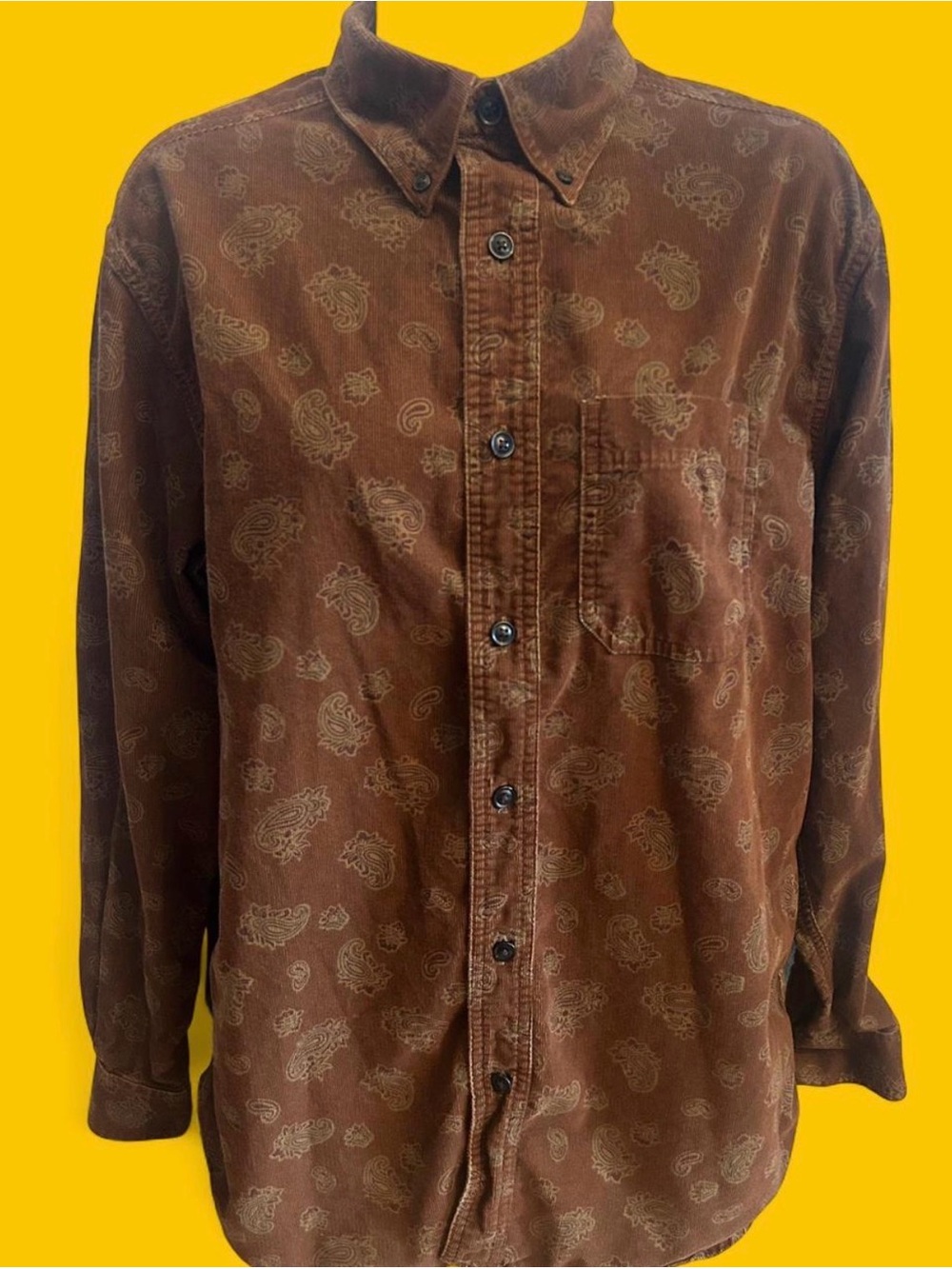 Vintage 90’s/Y2K Brown corduroy paisley button-up shirt.